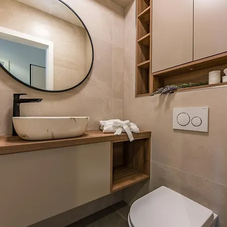 New Luxury Leonarda Apartment *